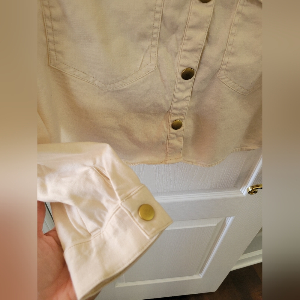Evereve Frankie Stretch Linen Cropped Shacket Natural Cream Size Small - Picture 3 of 14